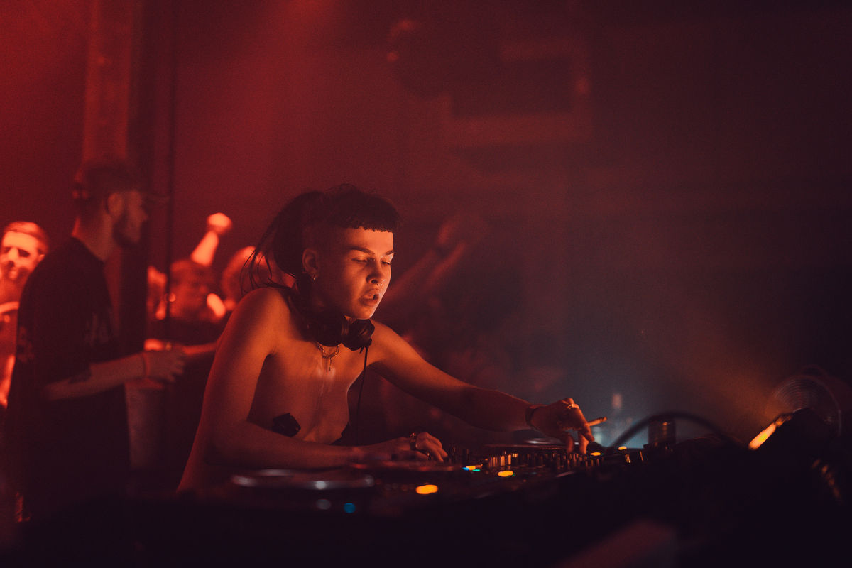 Loading... just a sec